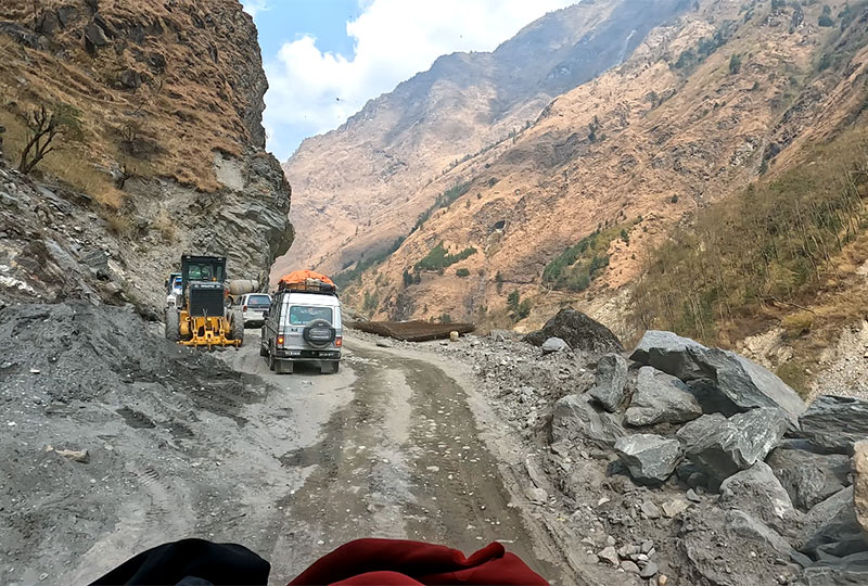 traveling to lo manthang via jeep